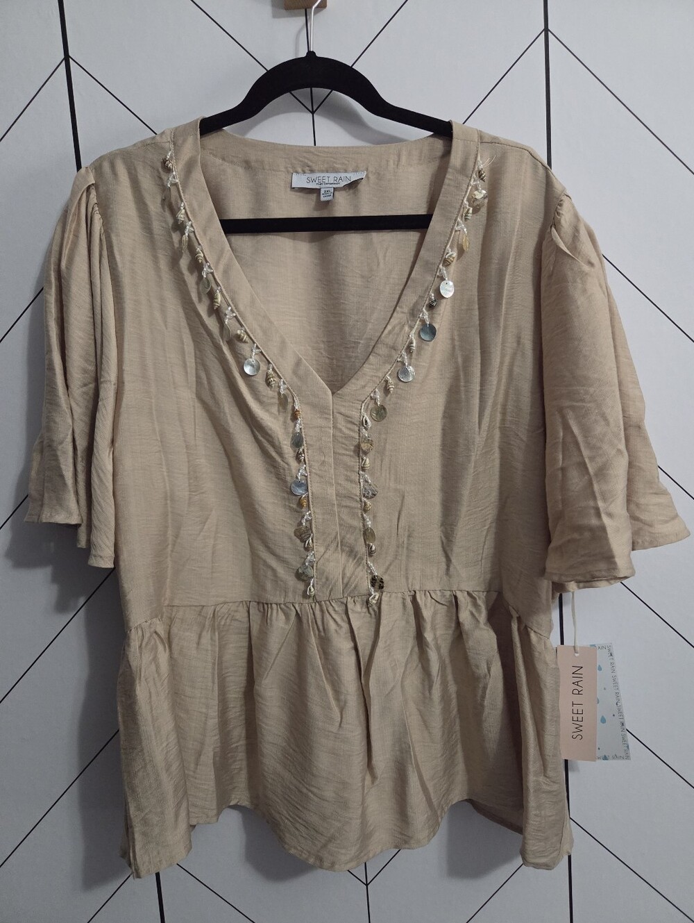 NWT Sweet Rain Boho Shell Beaded V-Neck Peplum Blouse Top Beige 2X
